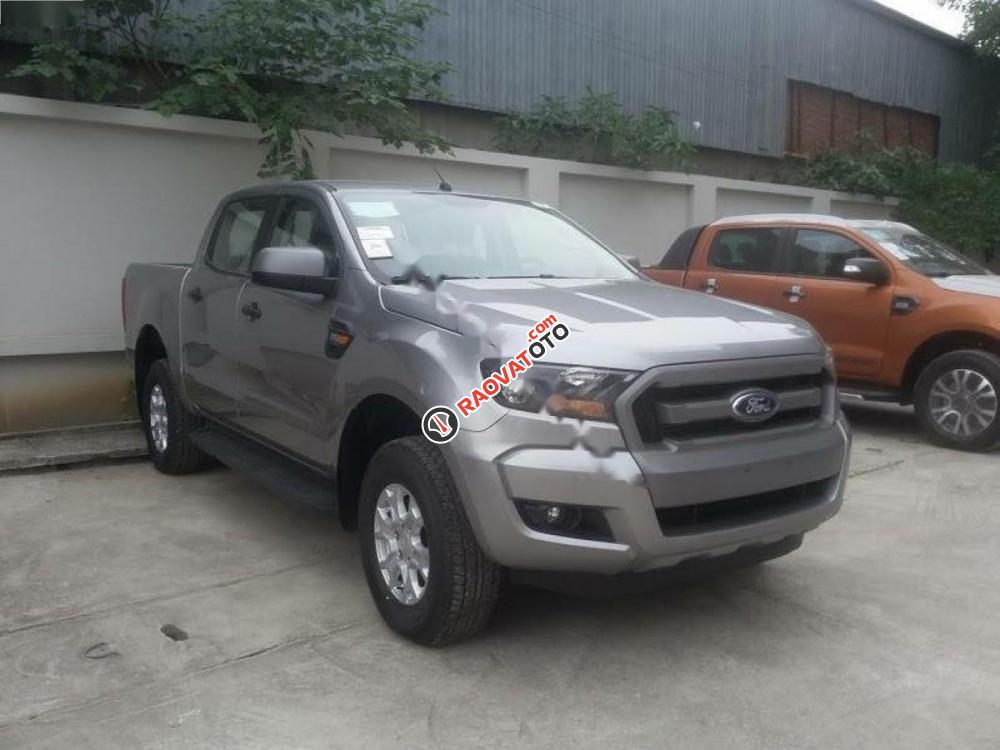 Bán xe Ford Ranger XLS 2.2L 4x2 AT năm 2017, màu bạc, nhập khẩu, giá chỉ 669 triệu-8