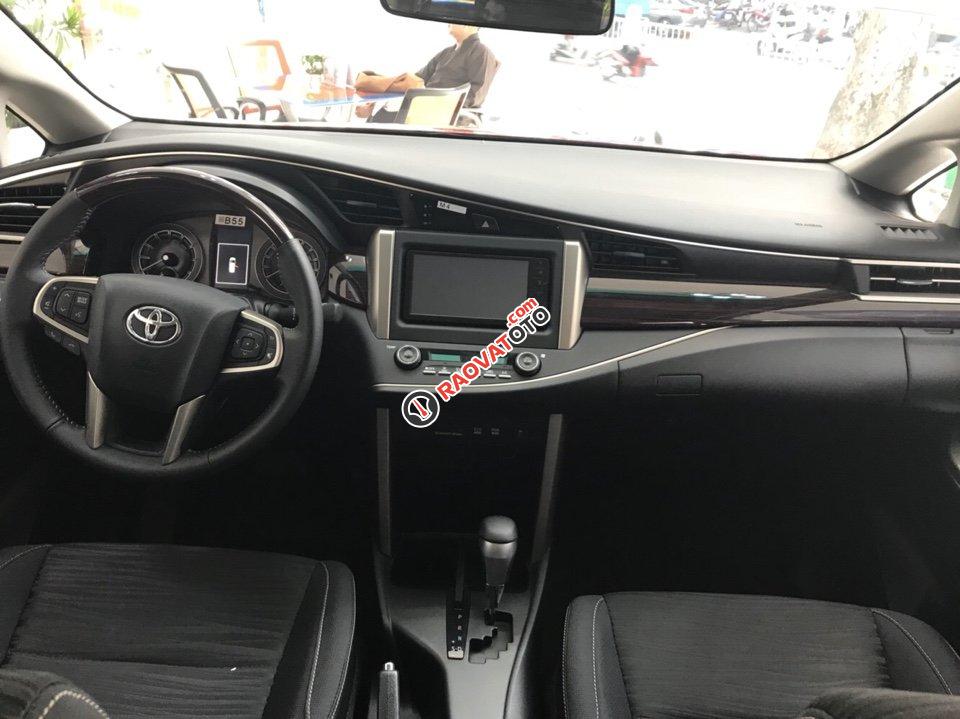 Cần bán xe Toyota Innova G Venturer GS đời 2017, màu đỏ, giá tốt nhất Hà nội-6