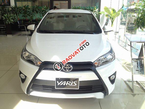 Cần bán Toyota Yaris E CVT đời 2017, màu trắng-0