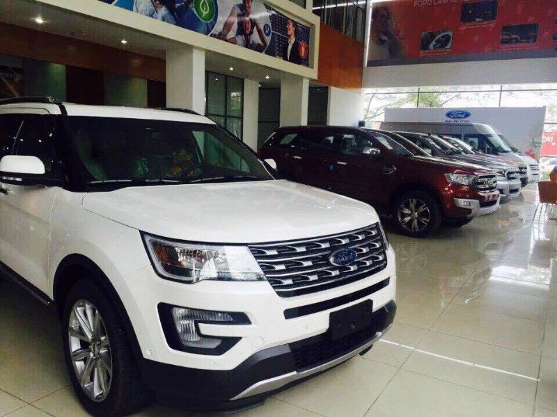 Cần bán xe Ford Explorer đời 2017, màu trắng, xe nhập-3