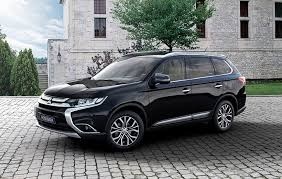 Cần bán Mitsubishi Outlander đời 2017, màu đen, nhập khẩu nguyên chiếc-4