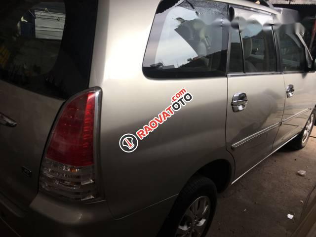 Bán Toyota Innova G đời 2008, màu bạc ít sử dụng, giá tốt-2