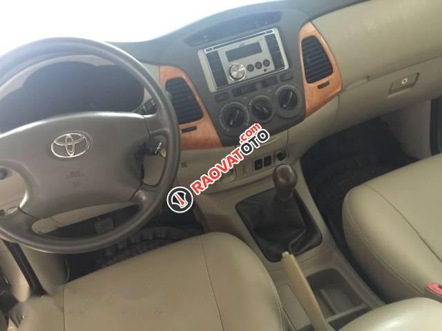 Bán Toyota Innova G sản xuất 2010, màu bạc-4