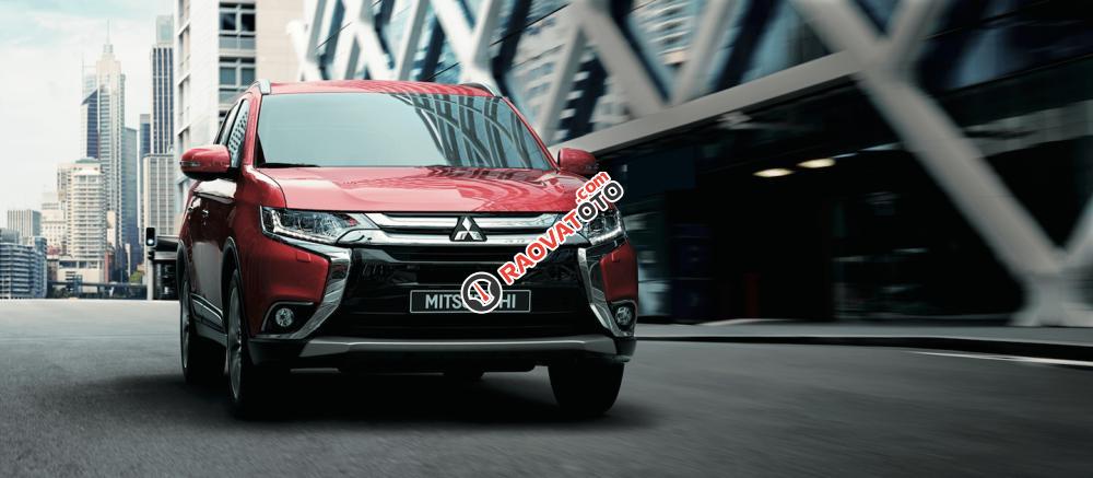 Bán xe Mitsubishi Outlander sản xuất 2017, màu đỏ, giá chỉ 942 triệu-7