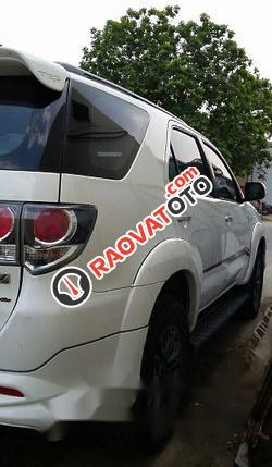 Bán xe Toyota Fortuner V 4x2 TRD đời 2016, màu trắng, giá tốt-3