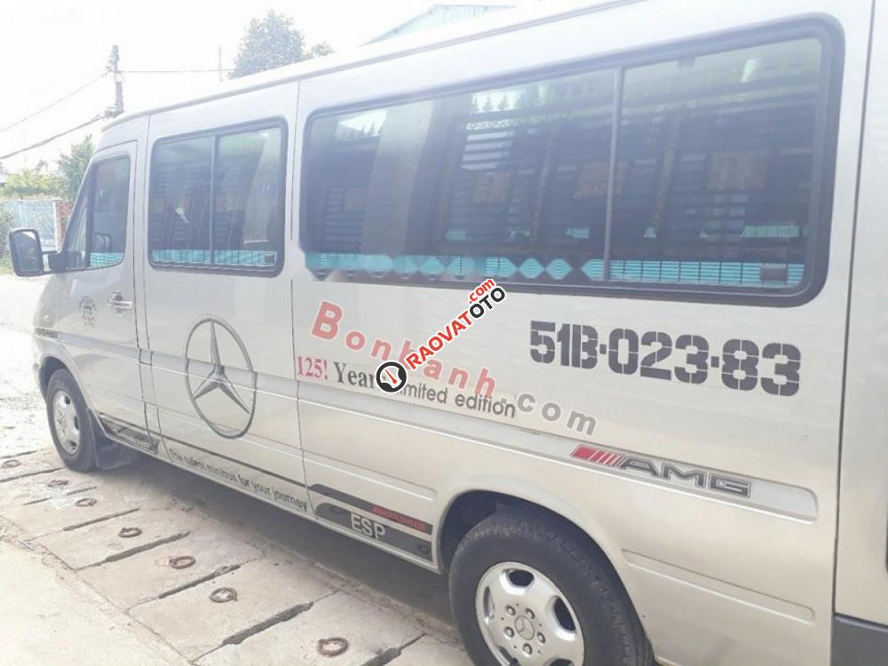 Cần bán xe Mercedes Sprinter 311 CDI 2.2L đời 2004, màu bạc còn mới, giá tốt-0