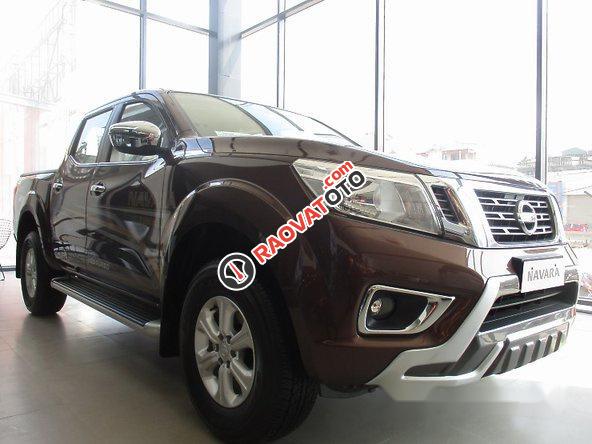 Bán Nissan Navara đời 2017, màu nâu, giá 615.7tr-2