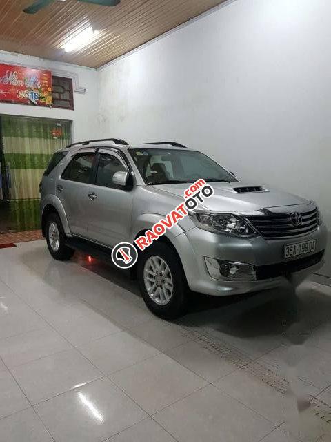 Bán ô tô Toyota Fortuner đời 2014, màu bạc, giá tốt-1