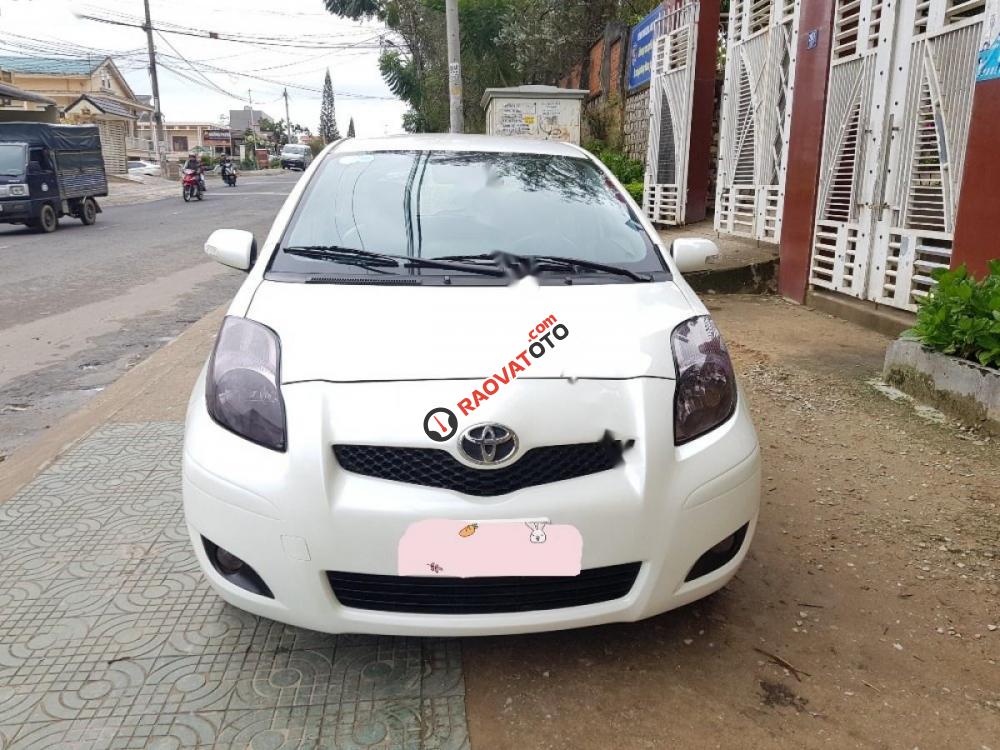 Bán xe Toyota Yaris 1.5AT đời 2012, màu trắng, nhập khẩu nguyên chiếc xe gia đình-0