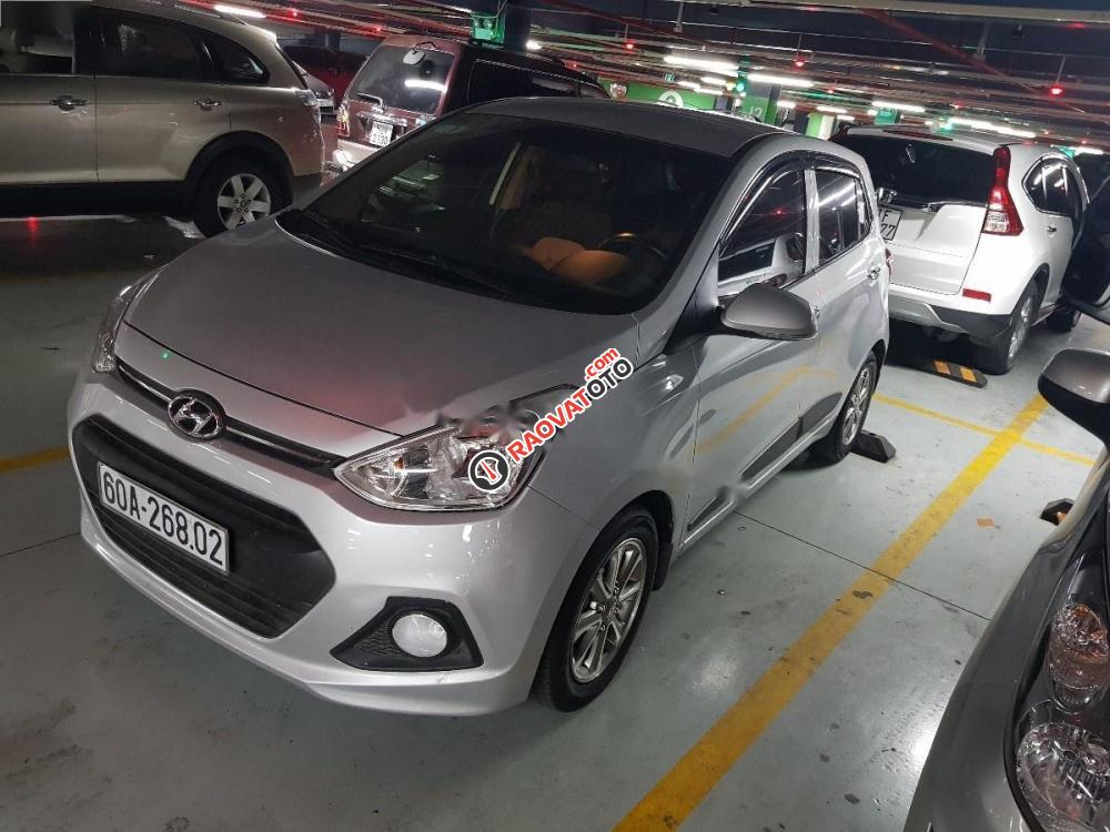 Cần bán gấp Hyundai Grand i10 1.0AT sản xuất 2016, màu bạc, nhập khẩu nguyên chiếc chính chủ-6