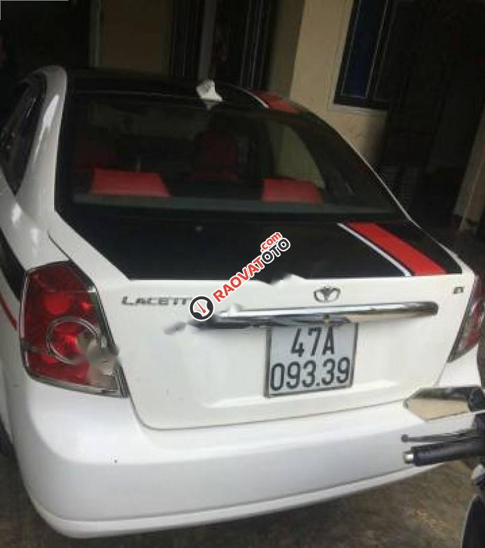 Cần bán Daewoo Lacetti EX 1.6 MT sản xuất 2005, màu trắng, giá tốt-0