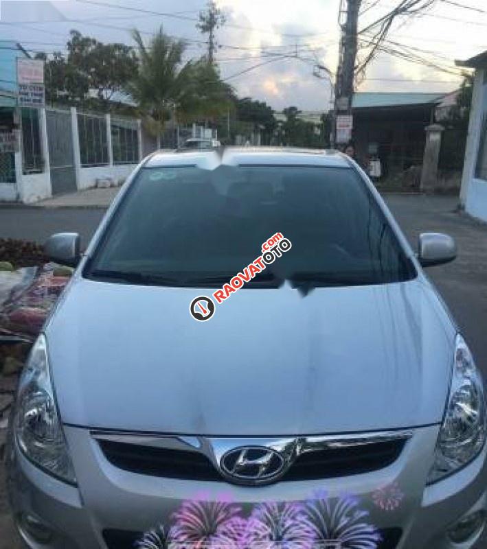 Bán xe Hyundai i20 1.4 AT sản xuất 2011, màu bạc, nhập khẩu số tự động-0