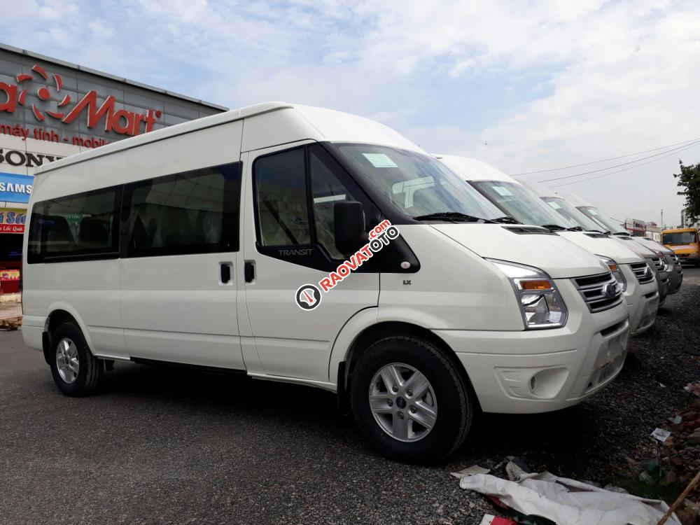 Bán Ford Transit SVP 2017, màu trắng, giá cạnh tranh. Hỗ trợ 80% giá trị xe-4