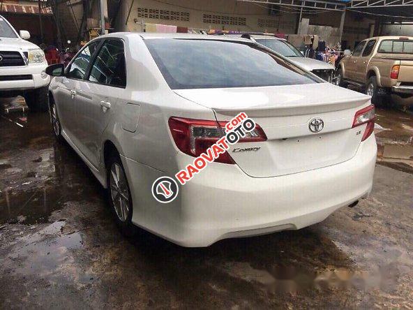 Cần bán lại xe Toyota Camry 2014, màu trắng-1