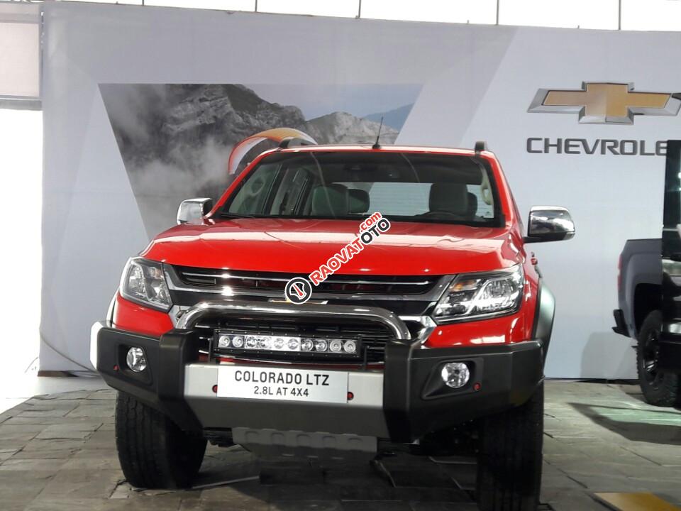 Cần bán Chevrolet Colorado 2.8 LTZ 4x4, màu đỏ, nhập khẩu nguyên chiếc, giá tốt-0