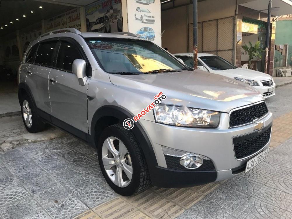 Bán Chevrolet Captiva sản xuất 2011, màu bạc số tự động-5