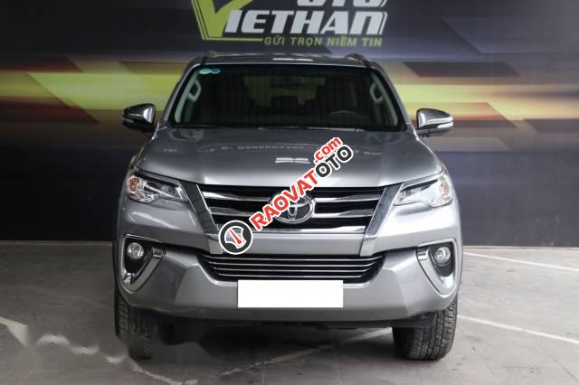 Bán Toyota Fortuner G 2.4MT đời 2017, màu bạc, xe nhập số sàn-1