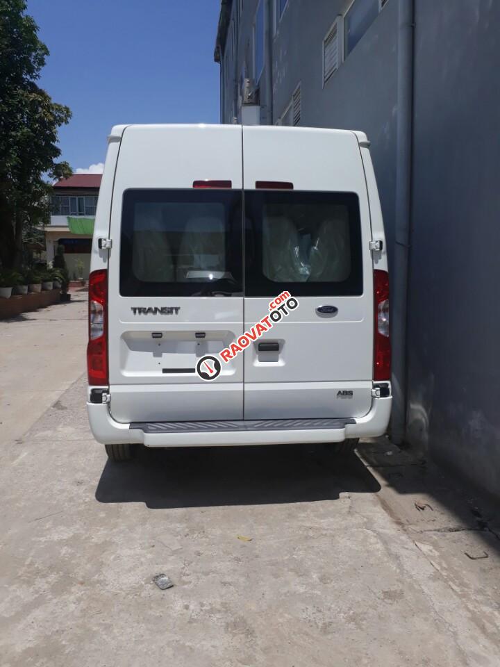 Bán Ford Transit SVP 2017, màu trắng, giá cạnh tranh. Hỗ trợ 80% giá trị xe-1