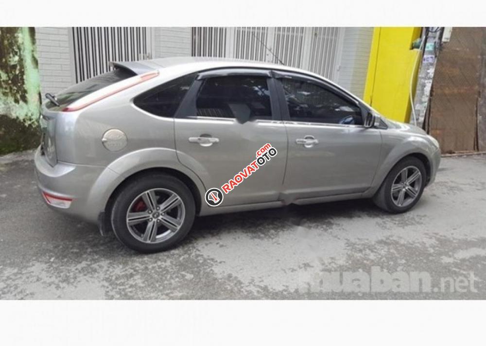 Bán Ford Focus đời 2011, màu bạc giá cạnh tranh-4