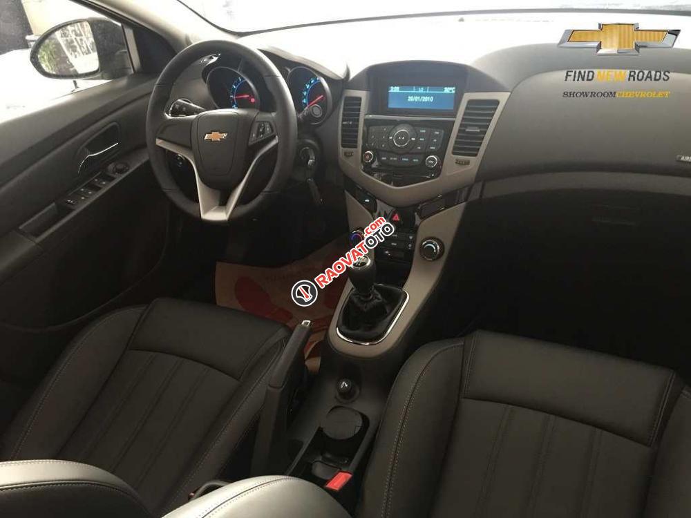 Chevrolet Cruze LT 2017 giảm lên đến 60 triệu + nhiều phần quà hấp dẫn-3