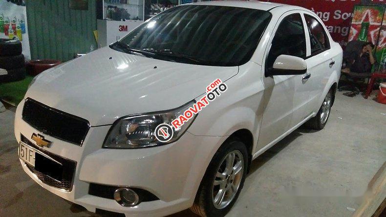 Bán xe Chevrolet Aveo LT đời 2016, màu trắng xe gia đình-1