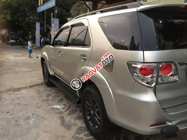 Cần bán gấp Toyota Fortuner G 2015, giá tốt-0