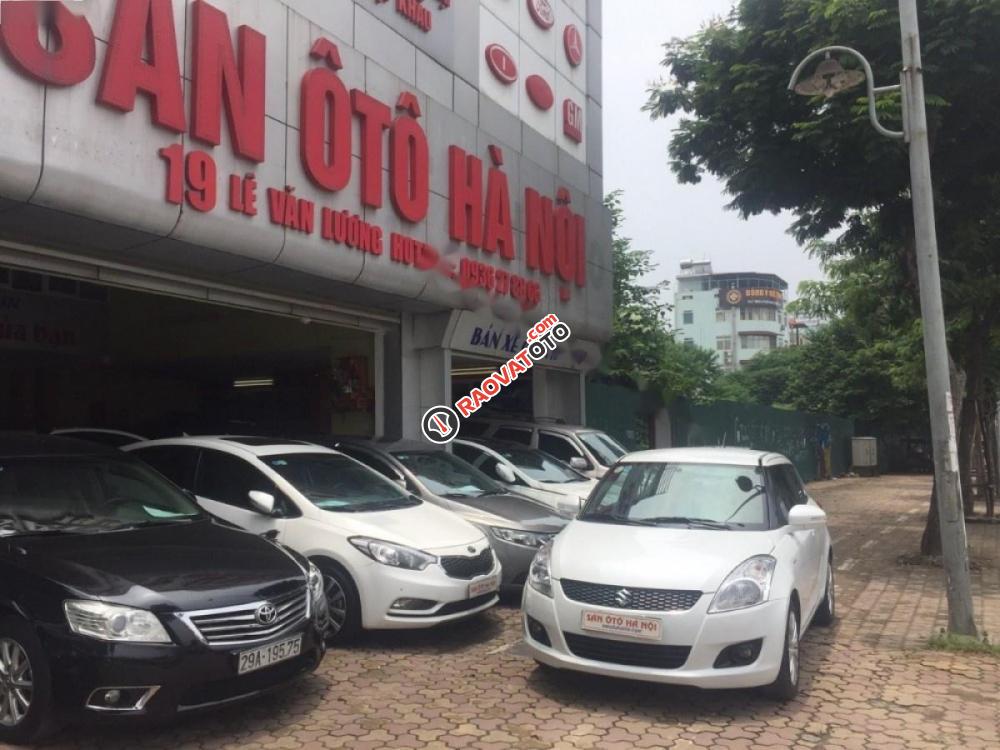 Cần bán Suzuki Swift 1.4 AT đời 2015, màu trắng-4