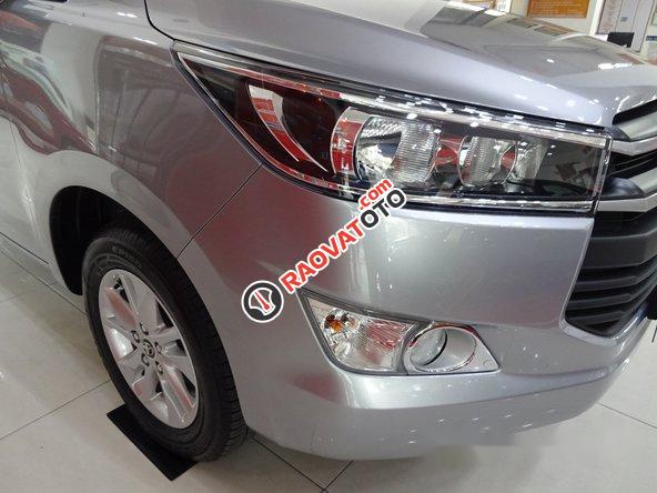 Bán xe Toyota Innova 2.0E MT đời 2017-2