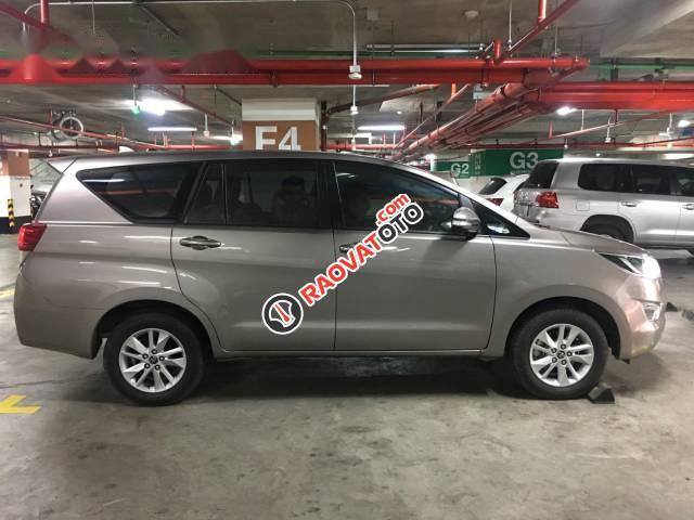 Cần bán Toyota Innova MT đời 2017 như mới-2