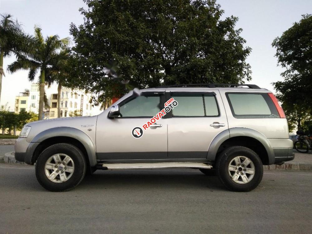 Bán xe Ford Everest năm 2009 chính chủ, giá chỉ 365 triệu-8