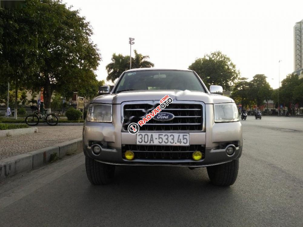 Bán xe Ford Everest năm 2009 chính chủ, giá chỉ 365 triệu-9