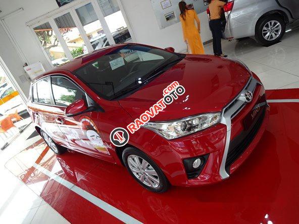 Bán xe Toyota Yaris G AT đời 2017, màu đỏ-3