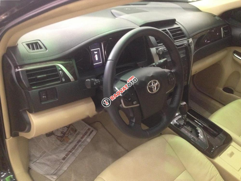 Cần bán gấp Toyota Camry 2.0E đời 2016, màu đen-3