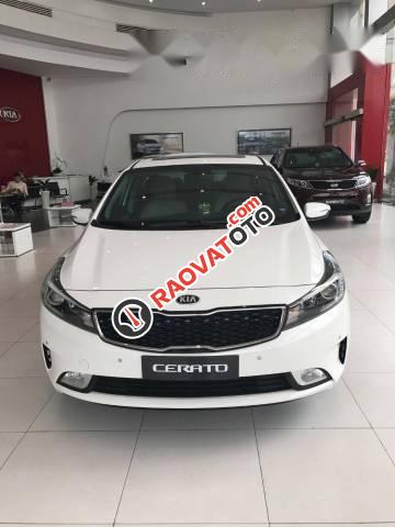 Bán Kia Cerato 2017, màu trắng, giá 534tr-0