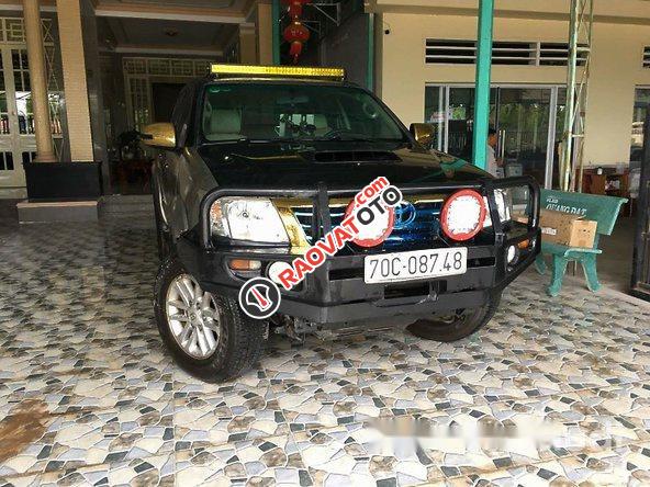 Bán Toyota Hilux 2013, màu đen, giá tốt-1