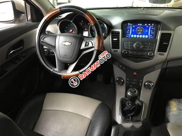 Cần bán lại xe Chevrolet Cruze đời 2015 số sàn-2