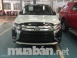 Cần bán xe Mitsubishi Outlander đời 2017, màu đen, xe nhập, 973tr-1