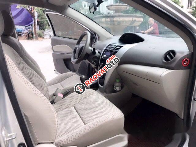 Bán gấp Toyota Vios 1.5E đời 2013, màu bạc chính chủ, giá 382tr-2