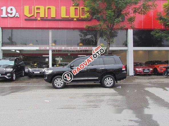 Bán Toyota Land Cruiser VX đời 2016, màu đen, nhập khẩu nguyên chiếc-1