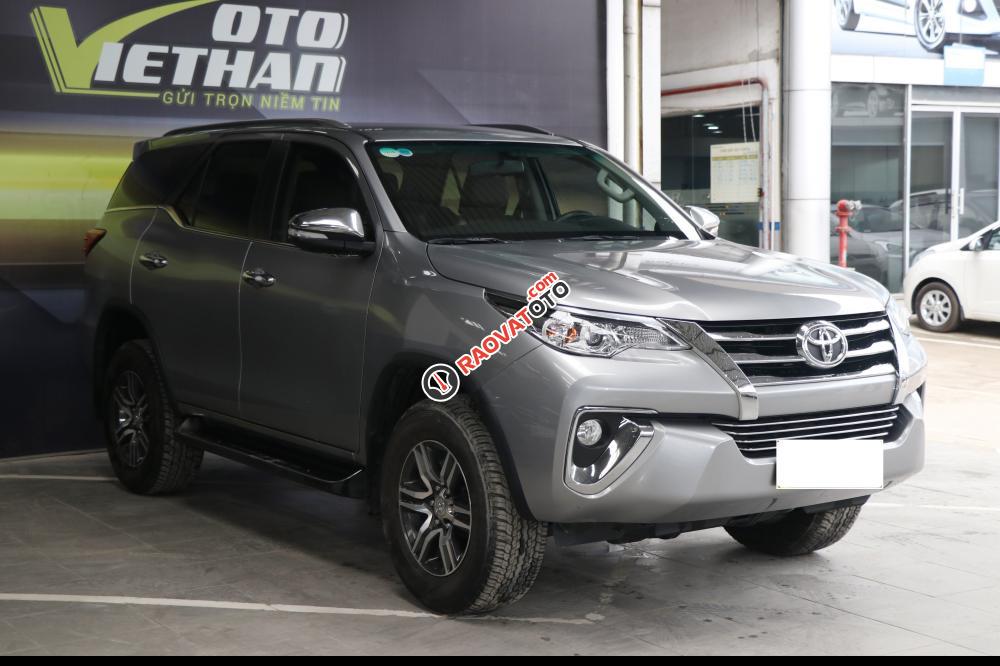 Bán xe Toyota Fortuner G 2.4MT, máy dầu, 2017, màu bạc, xe nhập Indonesia, đúng 22000km, rất đẹp-1