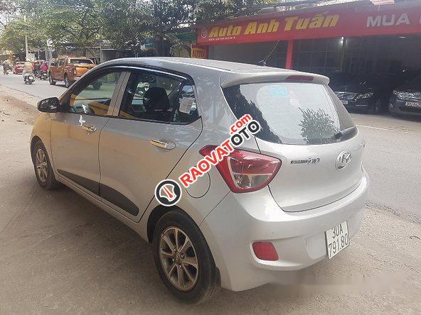 Bán xe Hyundai Grand i10 2015, màu bạc, xe nhập như mới-6