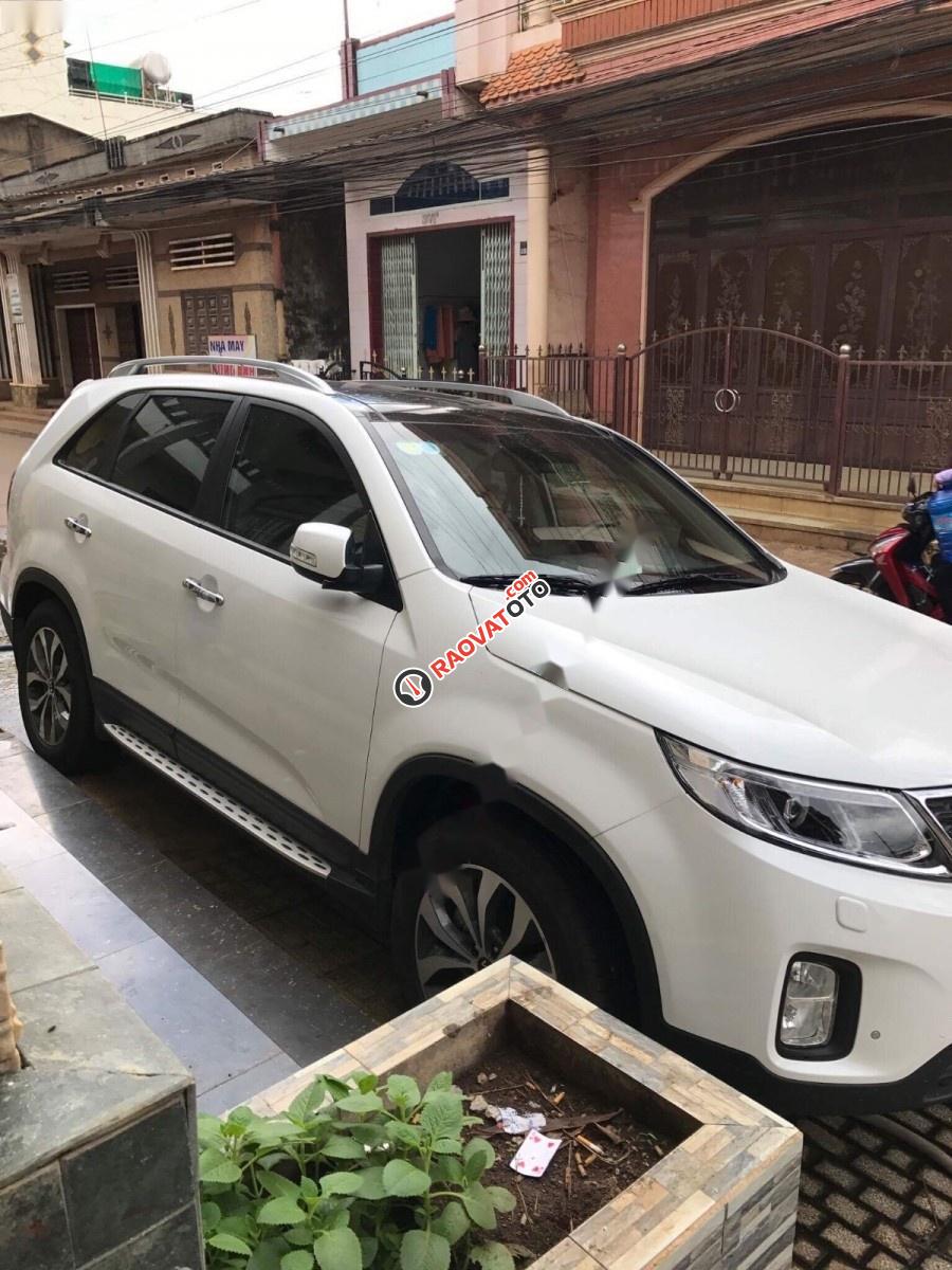 Bán xe Kia Sorento GATH đời 2016, màu trắng xe gia đình, 780tr-5