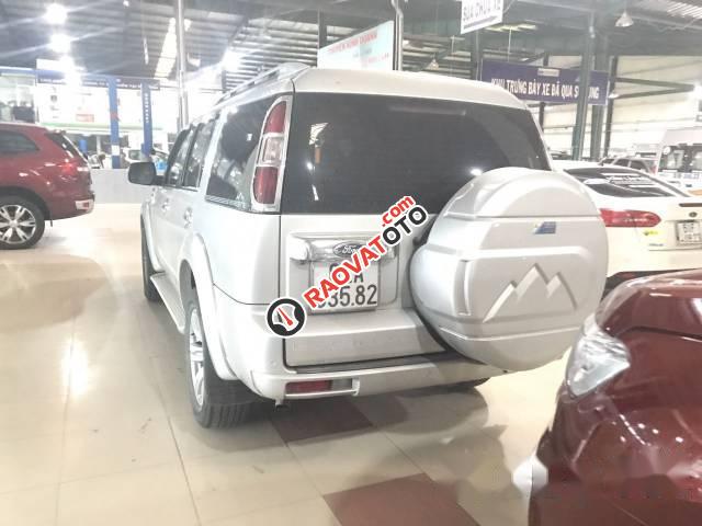 Cần bán lại xe Ford Everest MT đời 2011 đẹp như mới, giá 565tr-5