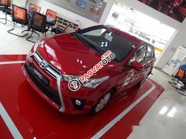 Bán xe Toyota Yaris G AT đời 2017, màu đỏ-1