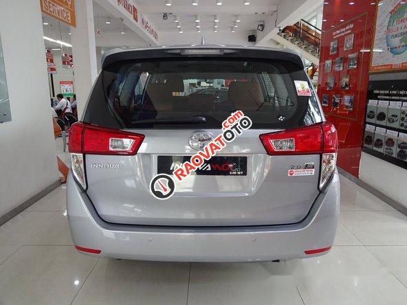 Bán xe Toyota Innova 2.0E MT đời 2017-4