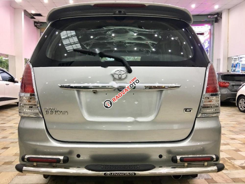 Cần bán lại xe Toyota Innova năm 2011, màu bạc, giá chỉ 510 triệu-0