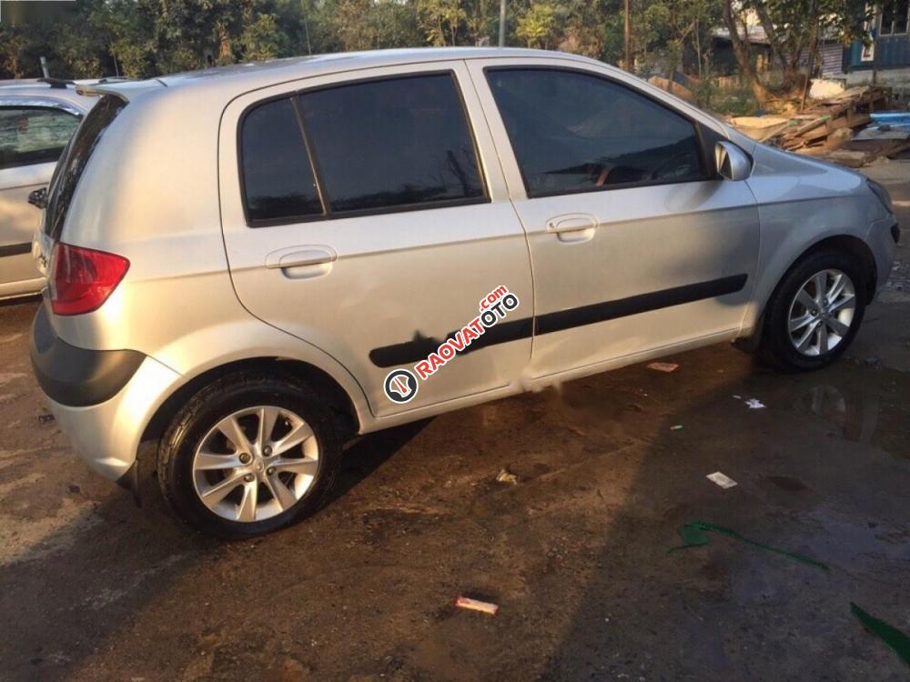 Cần bán gấp Hyundai Getz sản xuất 2010, màu bạc xe gia đình, 255 triệu-3