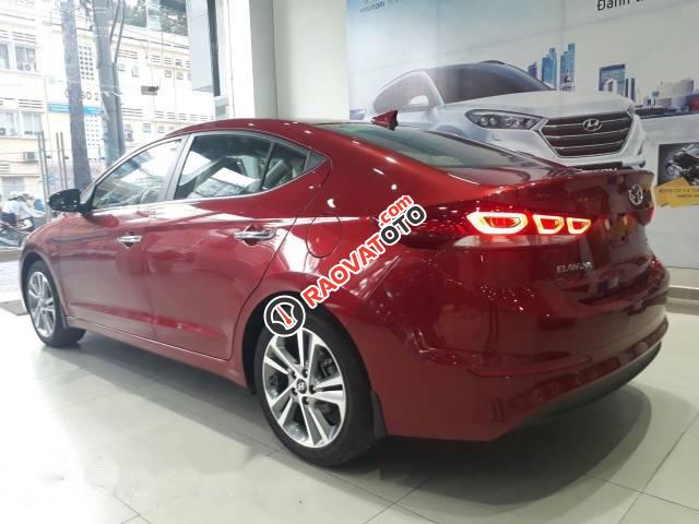 Bán Hyundai Elantra 1.6 đời 2017, màu đỏ, giá tốt-3