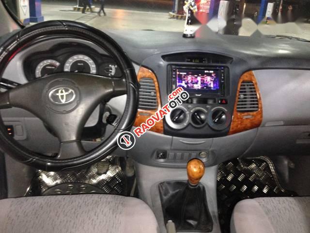 Bán xe Toyota Innova J đời 2007, màu bạc-4