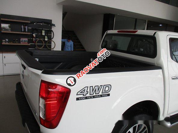 Bán xe Nissan Navara đời 2017, màu trắng, giá chỉ 695 triệu-2